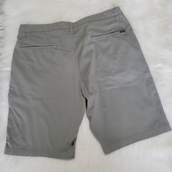 Volcom True To This Flat Front Gray Shorts 38 EUC Stretch - Picture 4 of 9